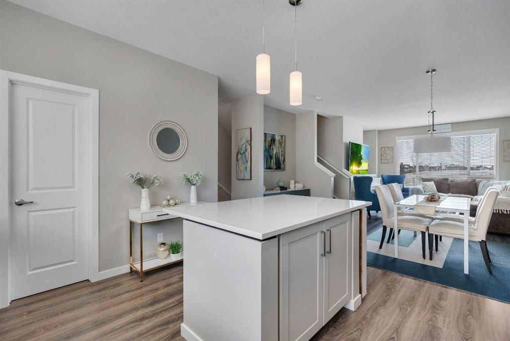 113 Copperstone Park SE, Calgary — photo 5 of 35