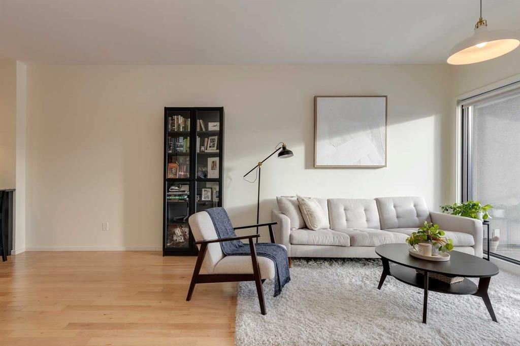202, 414 Meredith Road NE, Calgary — photo 4 of 33