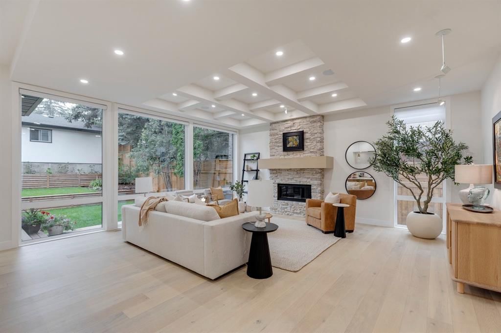 1307 Hamilton Street NW, Calgary — photo 3 of 44