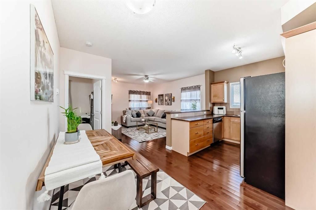 4410, 31 Country Village Manor NE, Calgary — photo 3 of 23