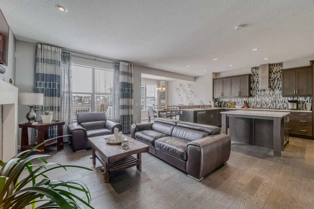 16 Auburn Springs Park SE, Calgary — photo 3 of 45