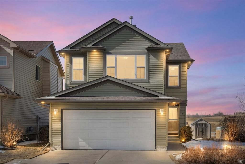 5 Bridlecrest Court SW, Calgary — main listing photo