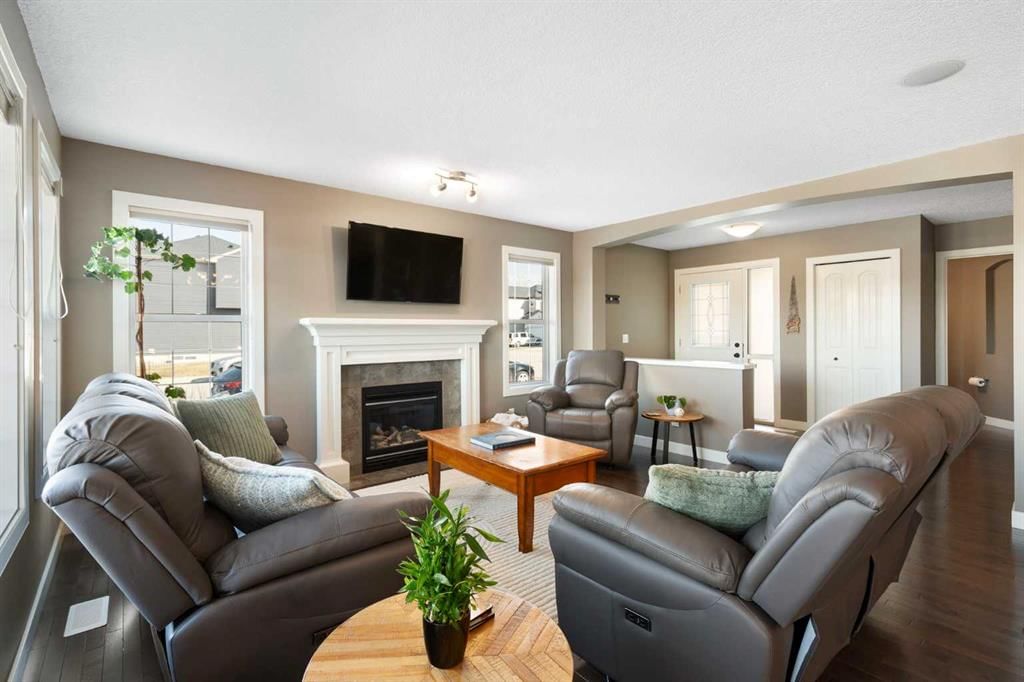 5 Bridlecrest Court SW, Calgary — photo 5 of 50