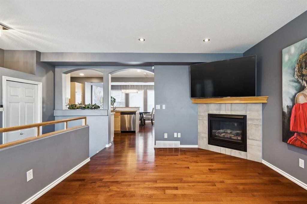 27 Everstone Way SW, Calgary — photo 2 of 28