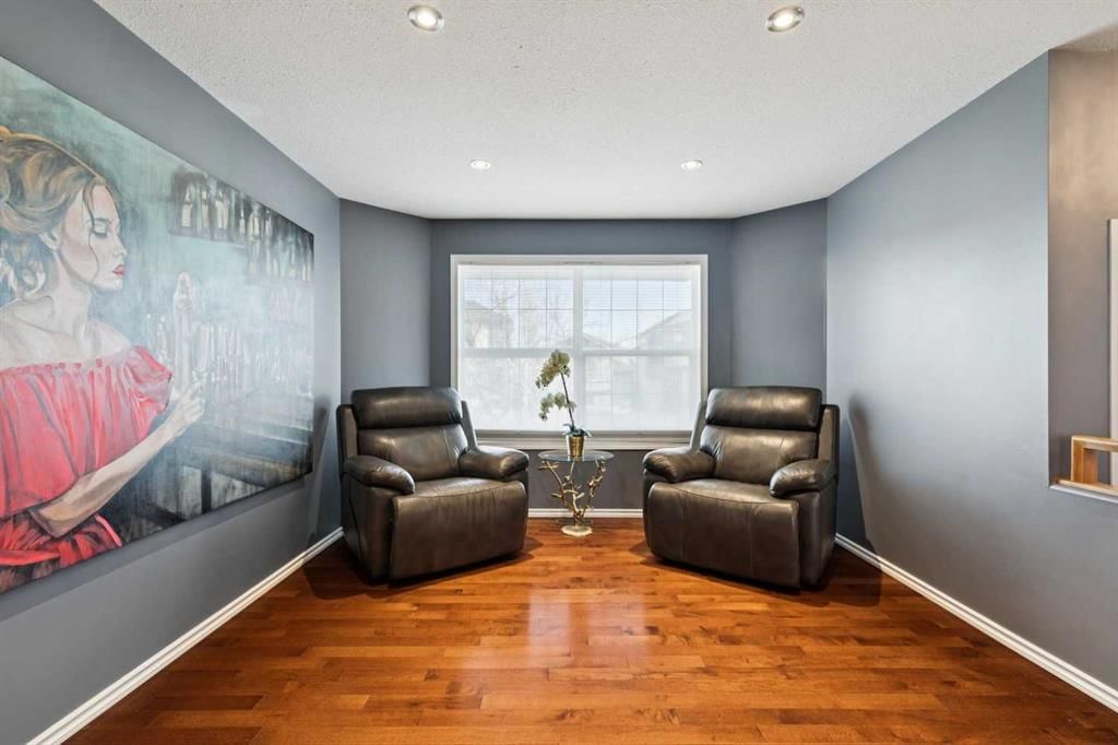 27 Everstone Way SW, Calgary — photo 4 of 28