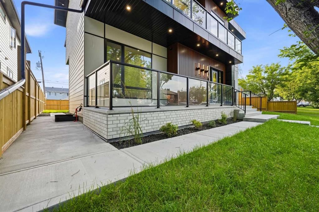 209 Windermere Road SW, Calgary — photo 2 of 50