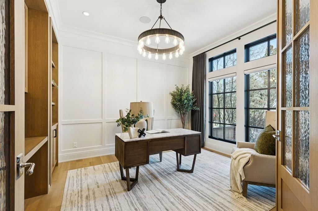 2305 Morrison Street SW, Calgary — photo 4 of 50