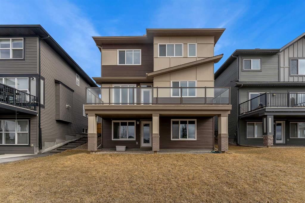 81 Carringvue Manor NW, Calgary — photo 3 of 42