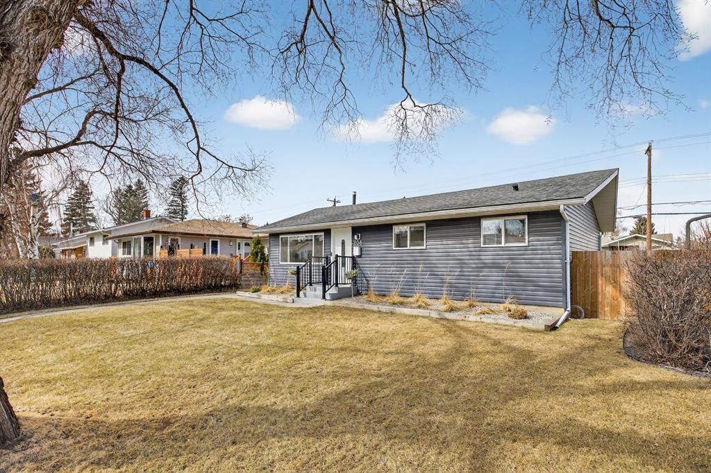 208 78 Avenue SE, Calgary — photo 2 of 45