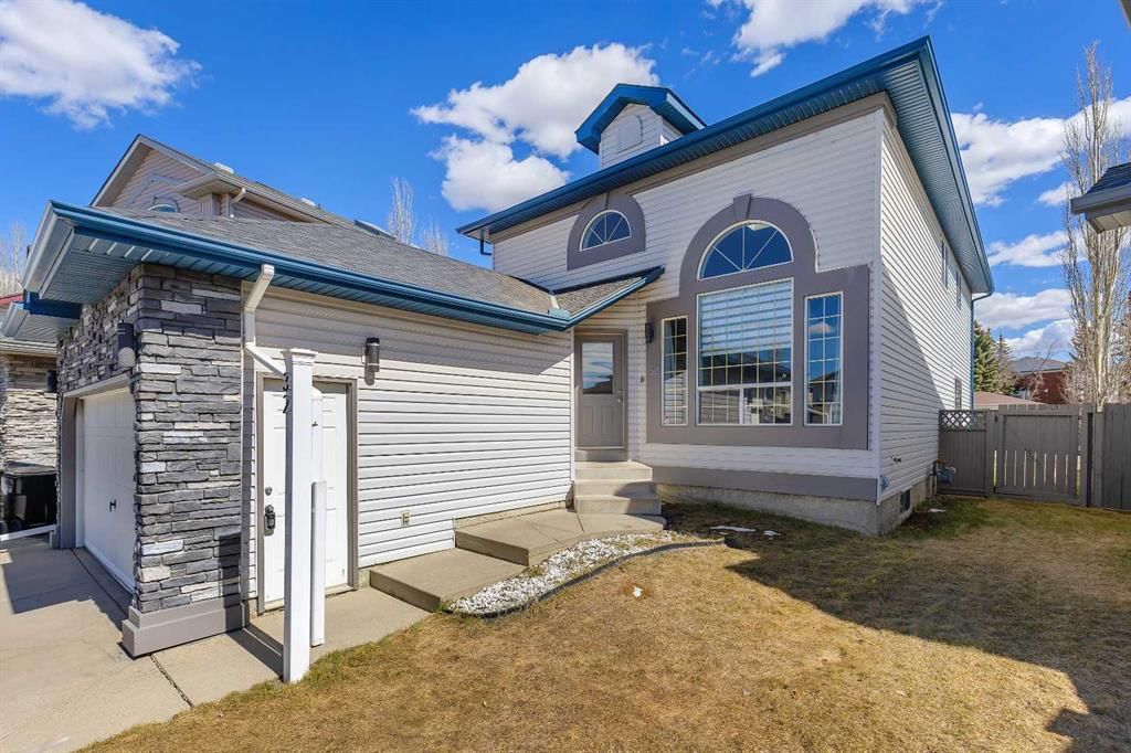 32 Citadel Ridge Place NW, Calgary — photo 2 of 50