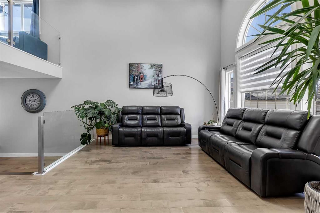 32 Citadel Ridge Place NW, Calgary — photo 3 of 50