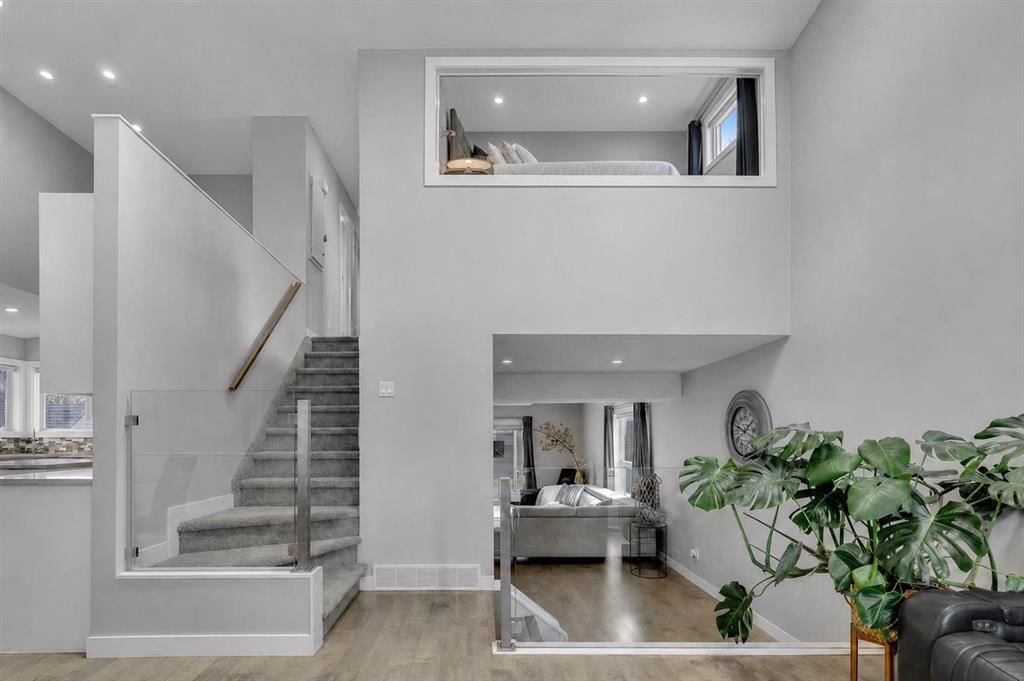 32 Citadel Ridge Place NW, Calgary — photo 5 of 50