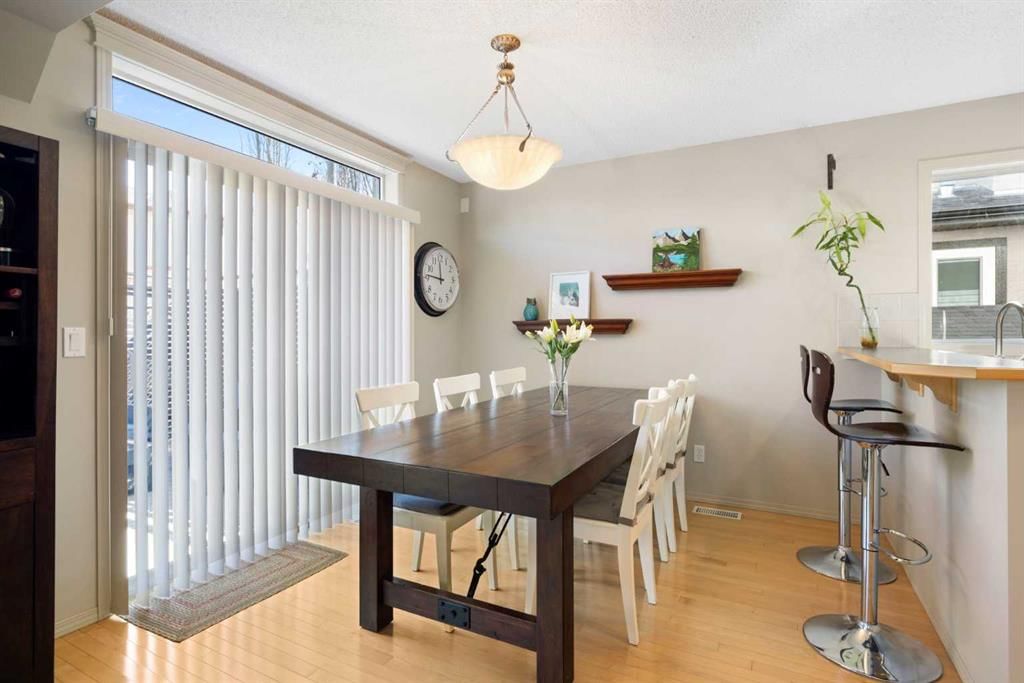 28 West Springs Close SW, Calgary — photo 5 of 41