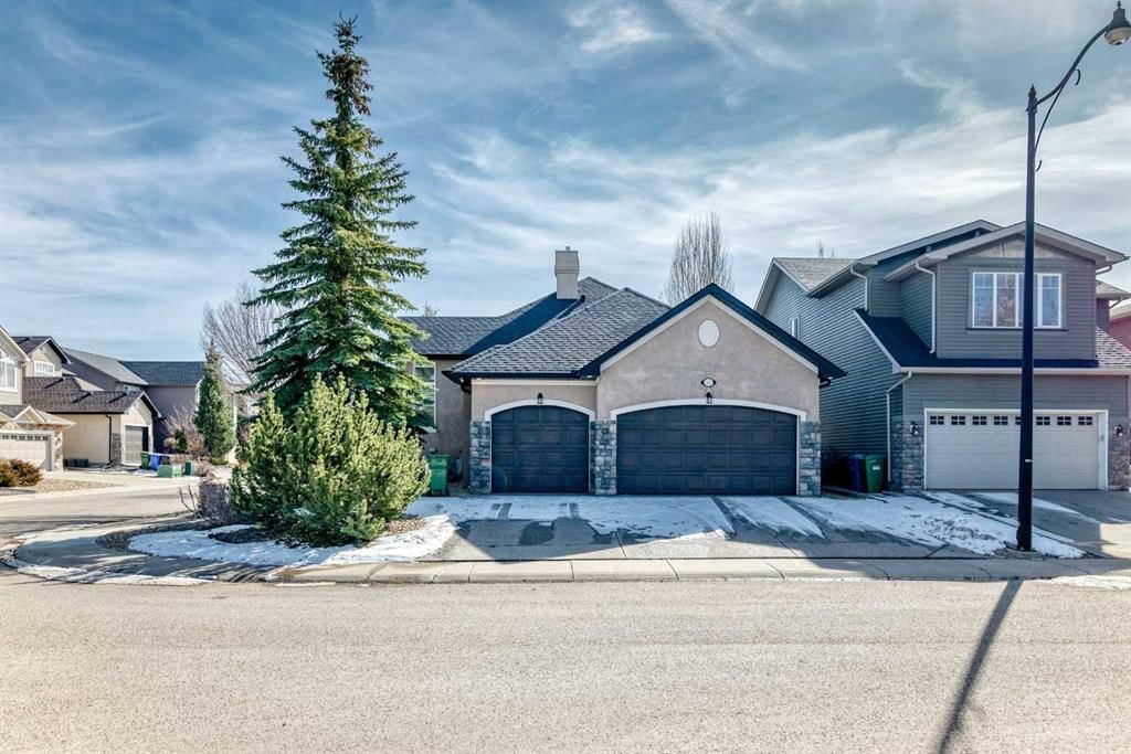 33 Evergreen Common SW, Calgary — photo 2 of 47