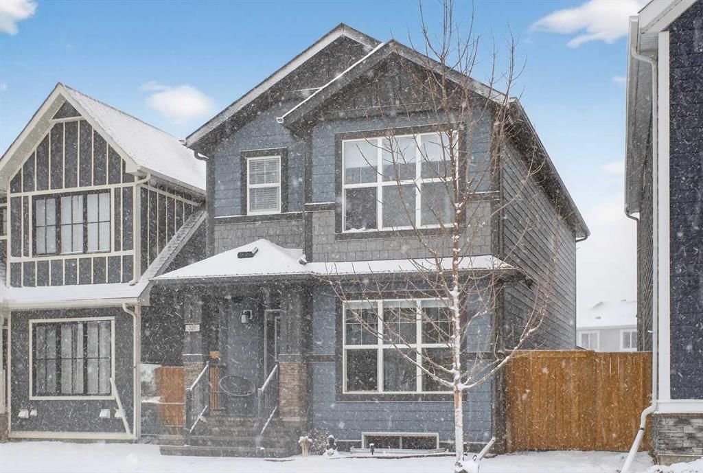 321 Magnolia Way SE, Calgary — main listing photo