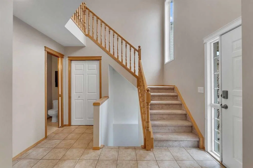 52 Covewood Green NE, Calgary — photo 5 of 40