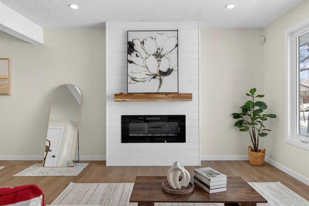 5 Bermuda Lane NW, Calgary — photo 5 of 41