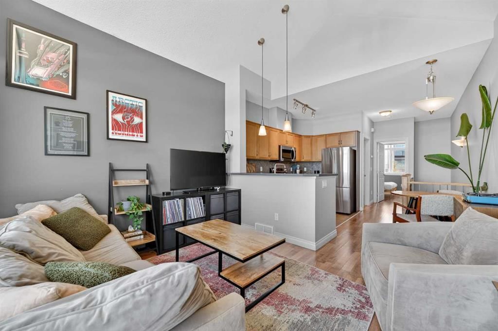 10, 169 Rockyledge View NW, Calgary — photo 3 of 25