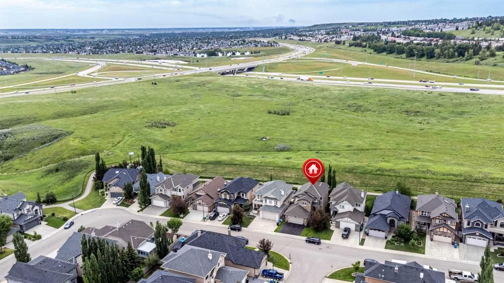 84 Sherwood Rise NW, Calgary — photo 2 of 50