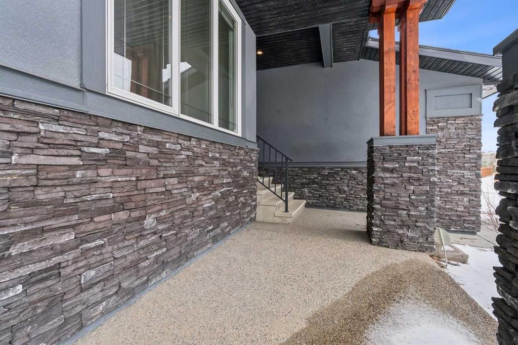 120 Aspen Dale Way SW, Calgary — photo 4 of 50