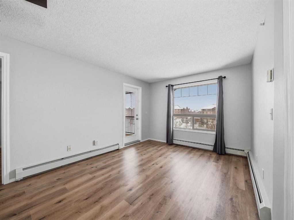 4413, 60 Panatella Street NW, Calgary — photo 3 of 28