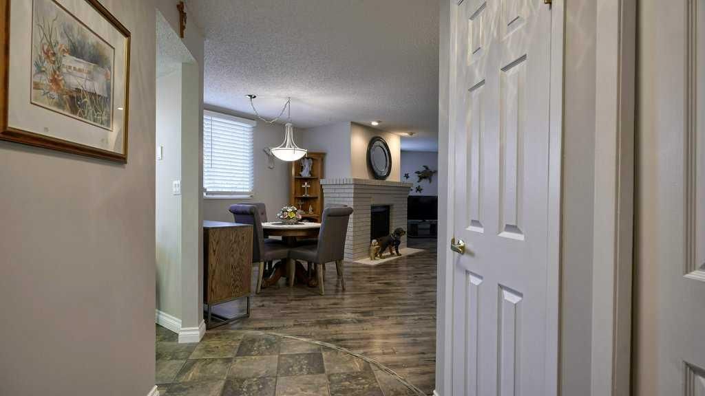 324, 2425 90 Avenue SW, Calgary — photo 5 of 38