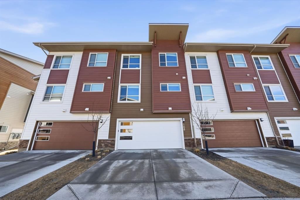 108 Harvest Grove Walk NE, Calgary — photo 2 of 29