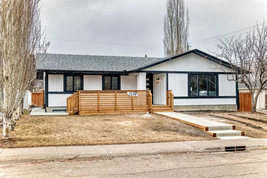 1256 Lake Twintree Drive SE, Calgary — main listing photo