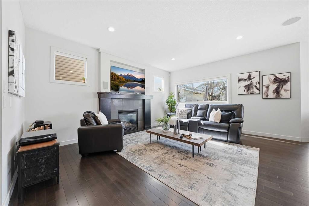 37 Elgin Meadows Manor SE, Calgary — photo 3 of 50
