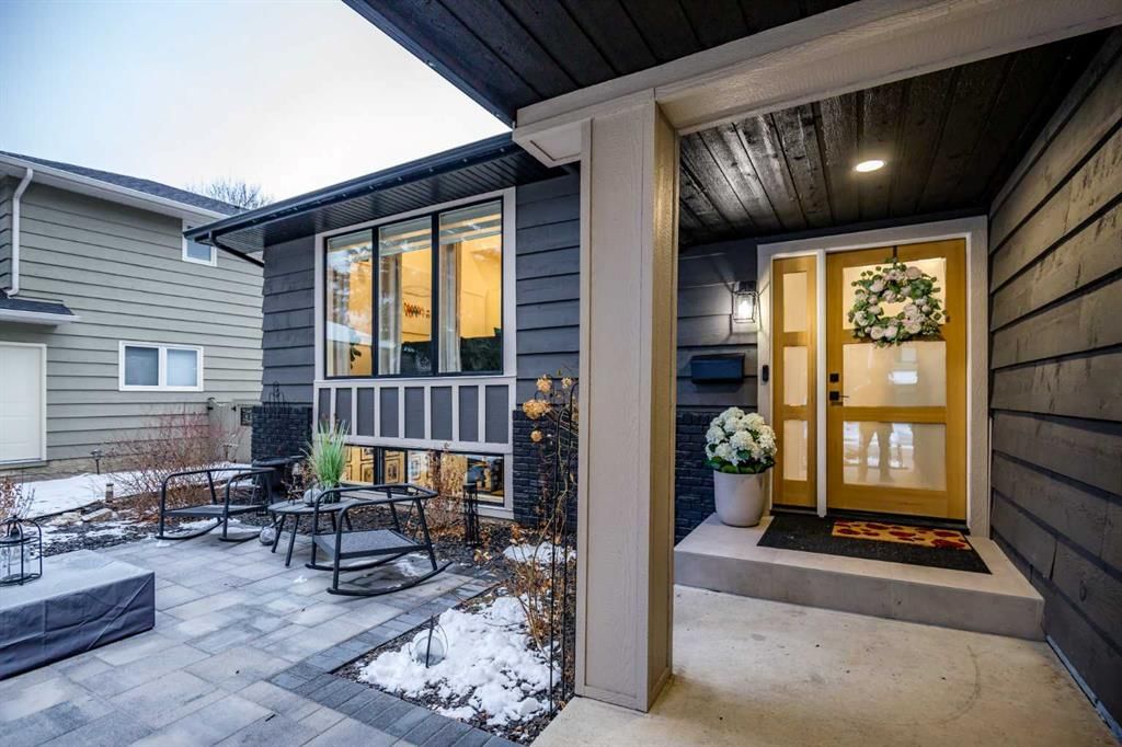 168 Oakside Circle, Calgary — photo 3 of 50