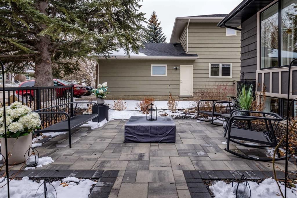 168 Oakside Circle, Calgary — photo 4 of 50
