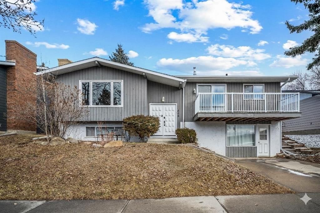 408 Queen Charlotte Drive SE, Calgary — main listing photo