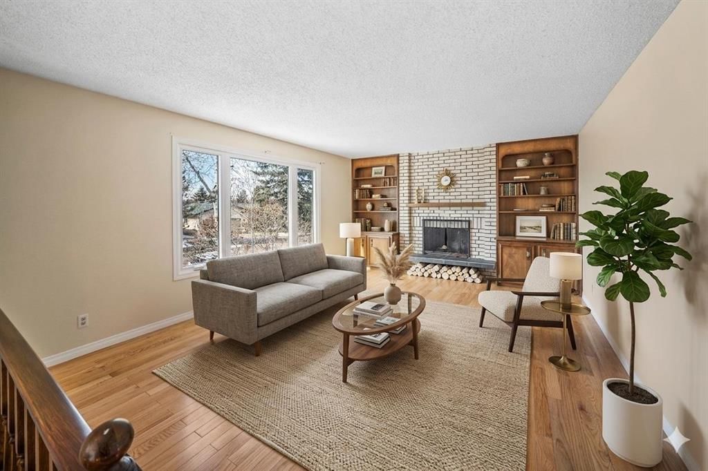 408 Queen Charlotte Drive SE, Calgary — photo 4 of 25
