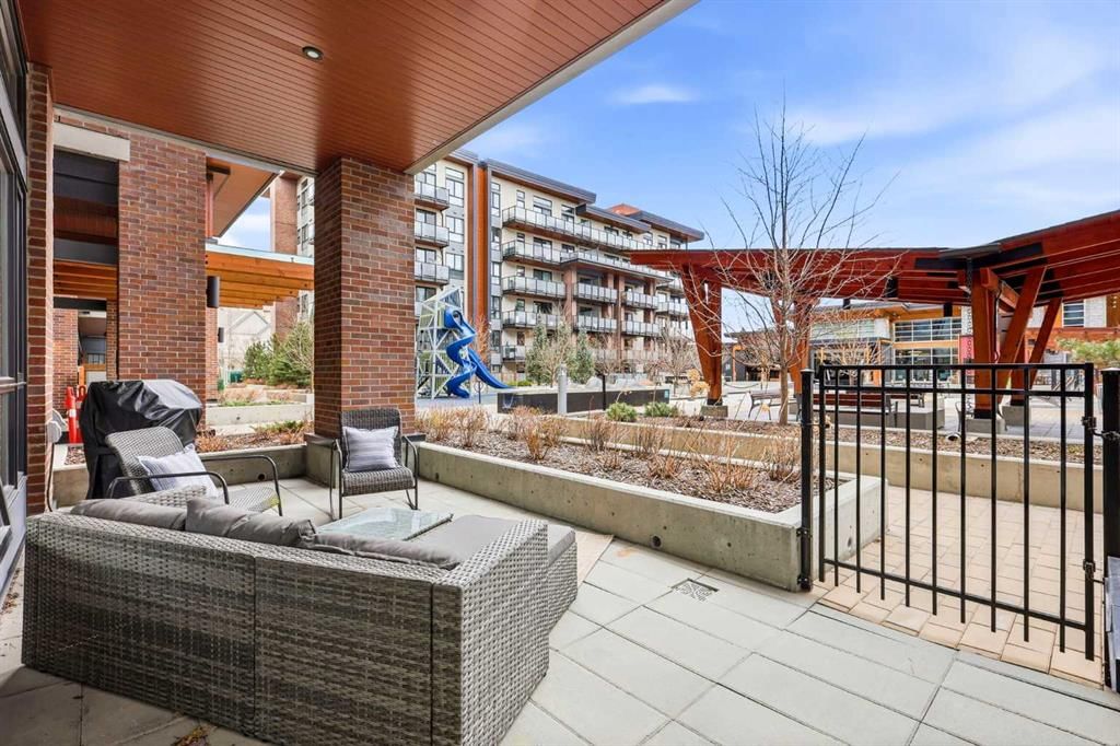 132, 122 Mahogany Centre SE, Calgary — photo 4 of 50