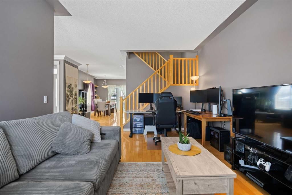 175 Sierra Morena Landing SW, Calgary — photo 4 of 45