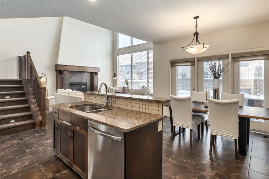 141 Chapalina Heights SE, Calgary — photo 2 of 43