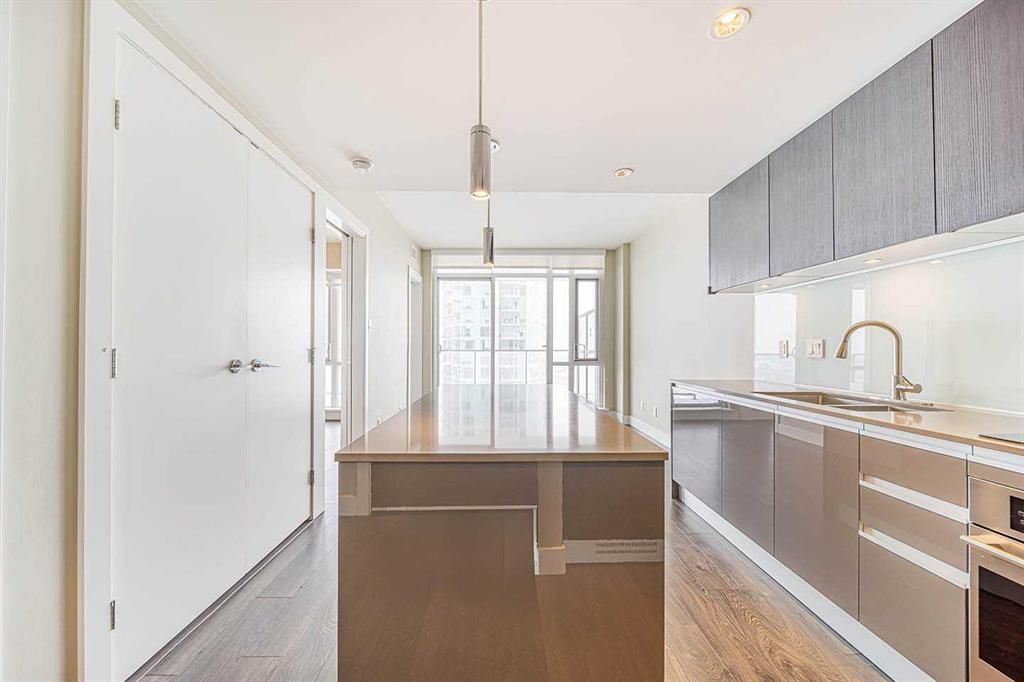 2203, 1122 3 Street SE, Calgary — photo 3 of 21
