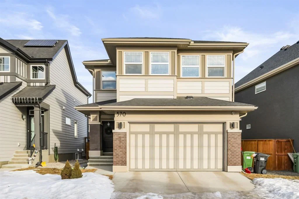 370 Magnolia Heath SE, Calgary — main listing photo