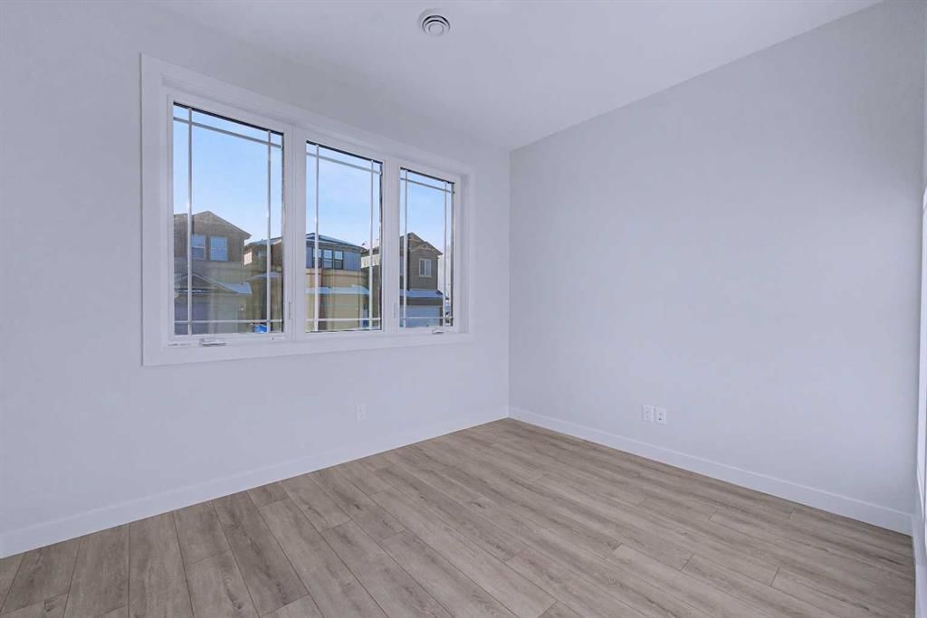 64 Amblefield View NW, Calgary — photo 4 of 38