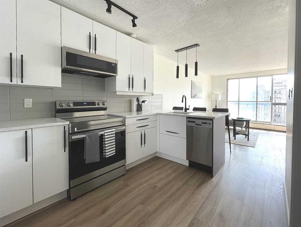 703, 340 14 Avenue SW, Calgary — photo 3 of 21