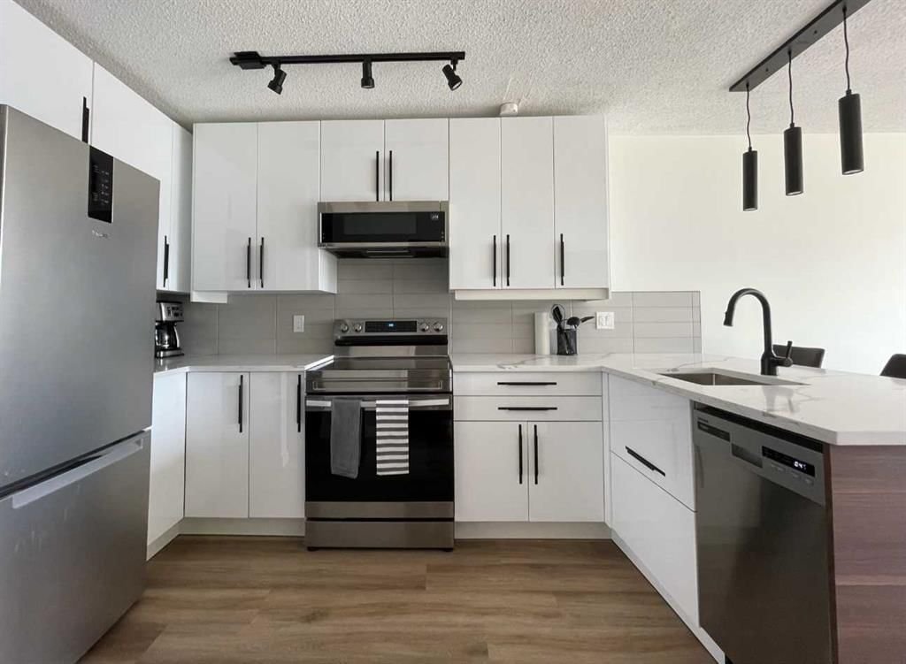 703, 340 14 Avenue SW, Calgary — photo 4 of 21
