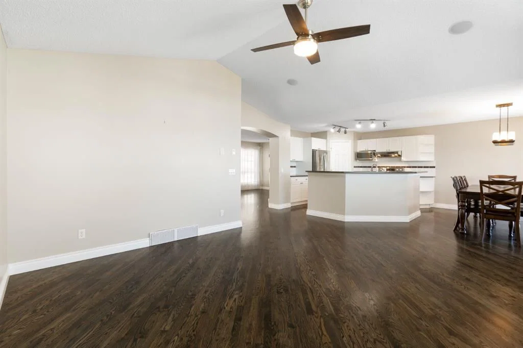 59 Panorama Hills Road NW, Calgary — photo 4 of 37