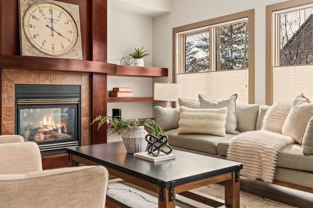 7 Westpoint Place SW, Calgary — photo 4 of 41