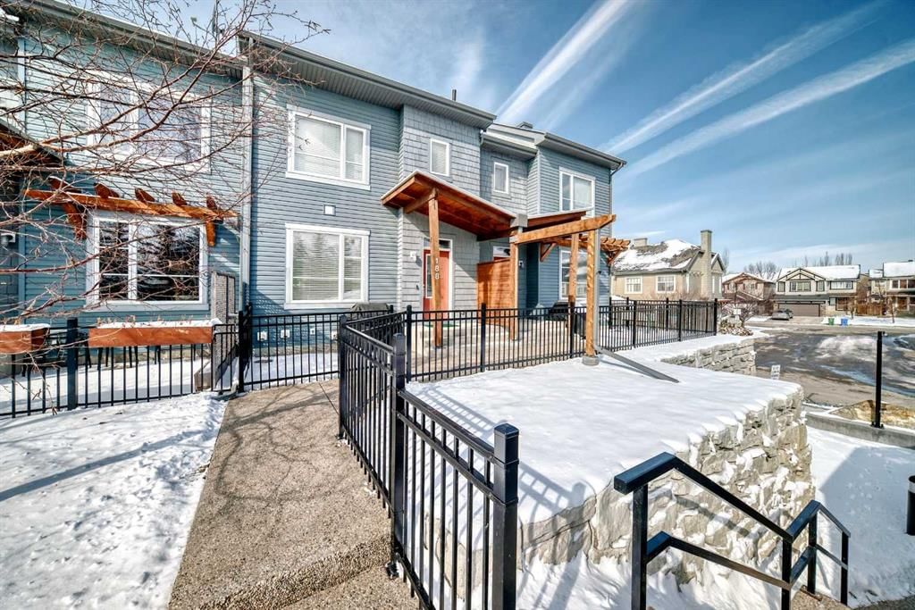 188 Chapalina Square SE, Calgary — photo 2 of 35