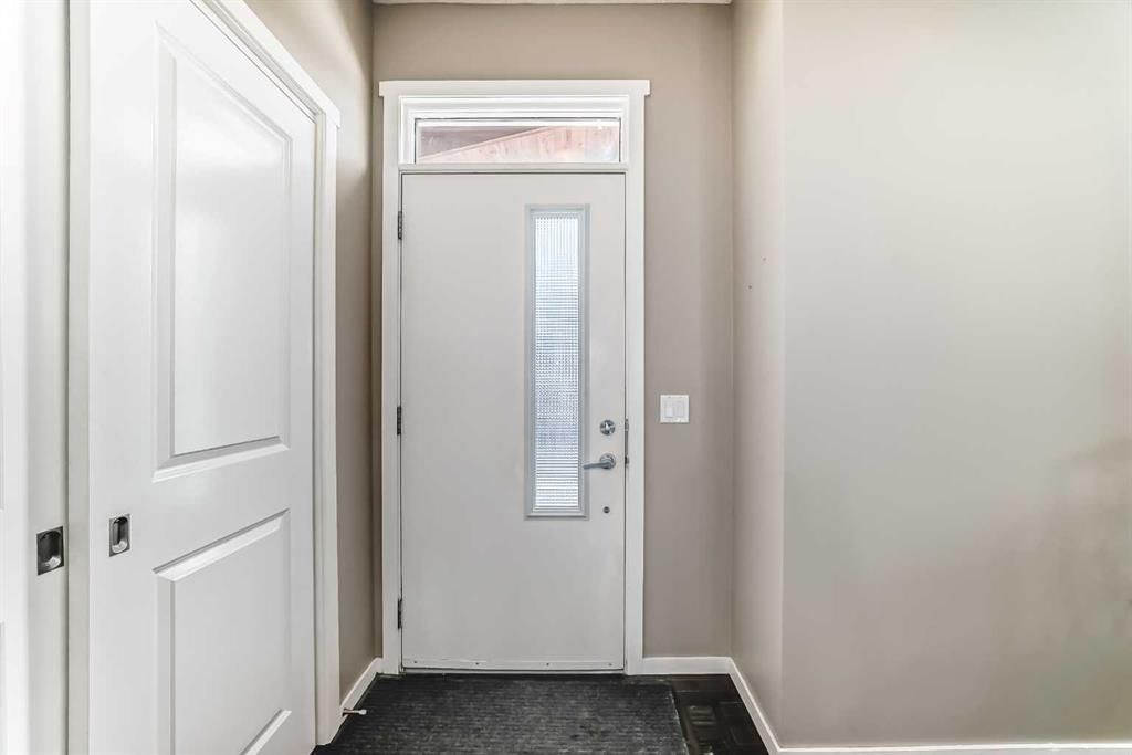 188 Chapalina Square SE, Calgary — photo 4 of 35