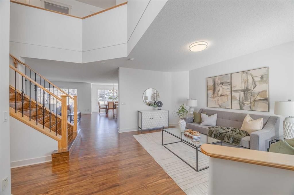 7936 Springbank Boulevard SW, Calgary — photo 3 of 50