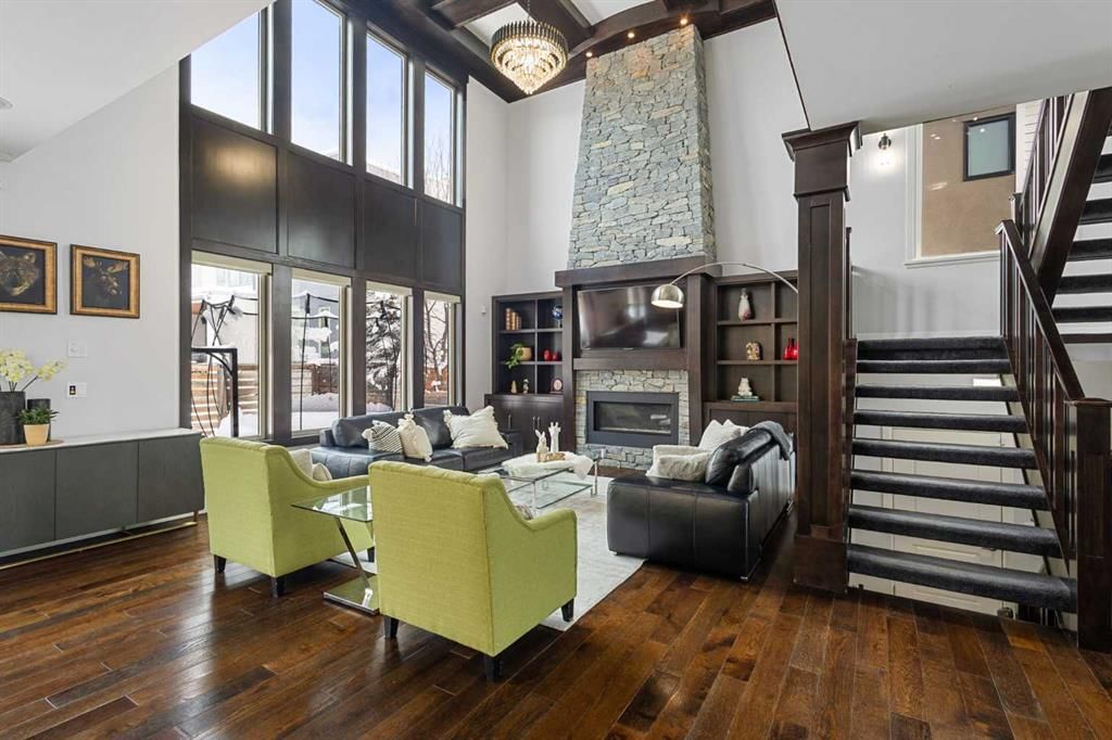 73 Wexford Crescent SW, Calgary — photo 3 of 50