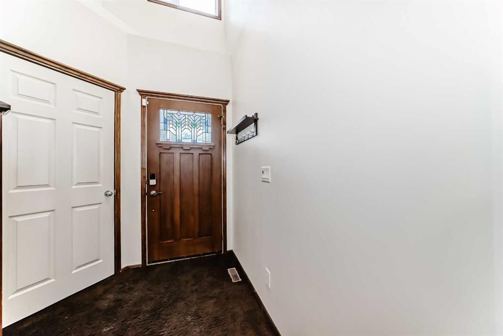 7 Tuscany Ridge Crescent NW, Calgary — photo 3 of 49