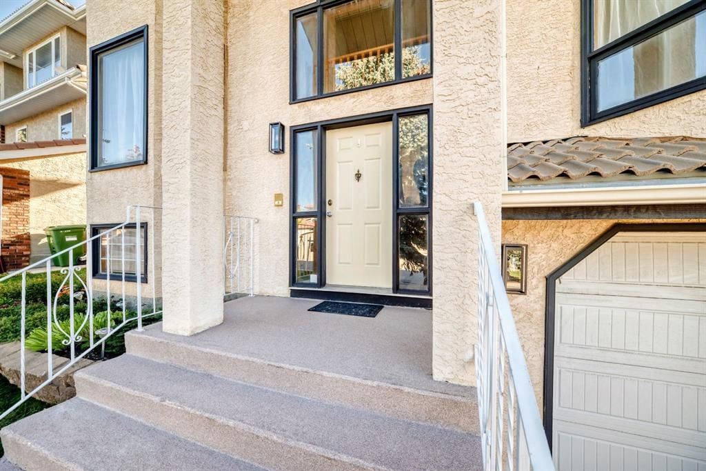 142 Edgeview Road NW, Calgary — photo 3 of 50