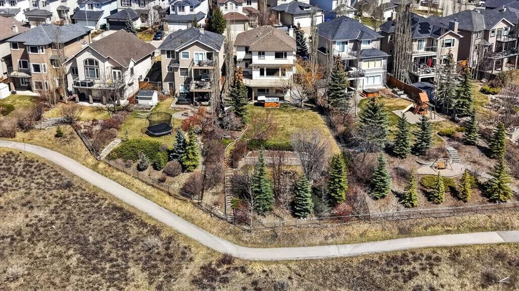 186 Royal Birkdale Crescent NW, Calgary — photo 2 of 50